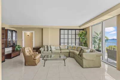 1420 NE Brickell Bay Dr #601A, Miami, FL 33131 - Photo 3
