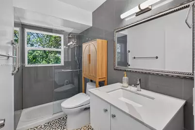 6815 Edgewater Dr #301, Coral Gables, FL 33133 - Photo 23
