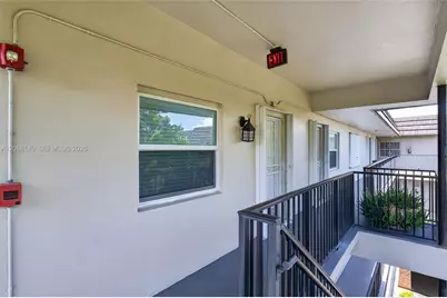 6815 Edgewater Dr #301, Coral Gables, FL 33133 - Photo 7