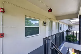 6815 Edgewater Dr, Coral Gables, FL 33133 - Photo 7