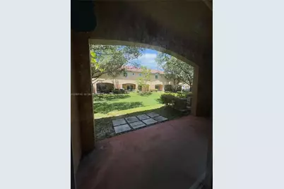 5725 Tuscany Way, Tamarac, FL 33321 - Photo 9
