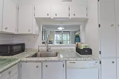 1100 Colony Point Cir #419, Pembroke Pines, FL 33026 - Photo 7