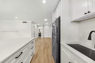 5450 Hollywood Blvd, Hollywood, FL 33021 - Photo 1