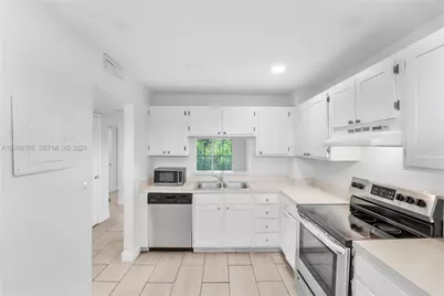 1100 NW 87th Ave #508, Coral Springs, FL 33071 - Photo 17