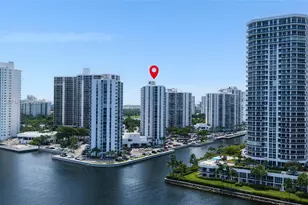 20505 E Country Club Dr, Aventura, FL 33180 - Photo 3