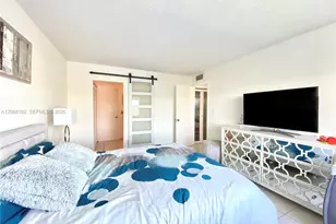 401 Golden Isles Dr, Hallandale Beach, FL 33009 - Photo 9
