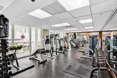31 SE 5th St #902, Miami, FL 33131 - Photo 15