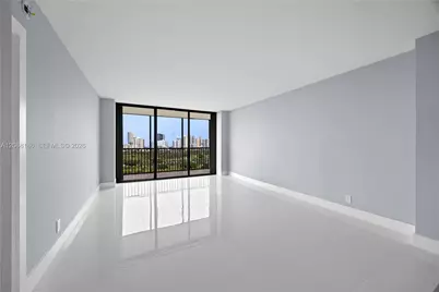 20335 W Country Club Dr #1905, Aventura, FL 33180 - Photo 9