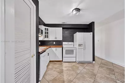 9452 SW 52nd Ct, Cooper City, FL 33328 - Photo 15