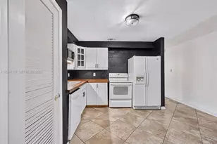 9452 SW 52nd Ct, Cooper City, FL 33328 - Photo 15