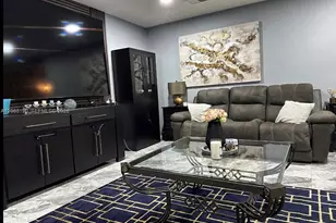 49 W Stratford Ln W, Boynton Beach, FL 33436 - Photo 3