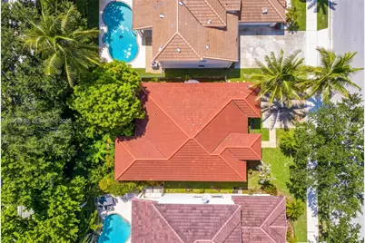 13976 S Cypress Cove Cir, Davie, FL 33325 - Photo 7