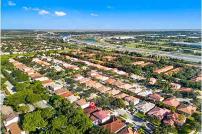 13976 S Cypress Cove Cir, Davie, FL 33325 - Photo 11