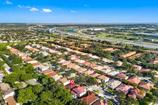 13976 S Cypress Cove Cir, Davie, FL 33325 - Photo 11