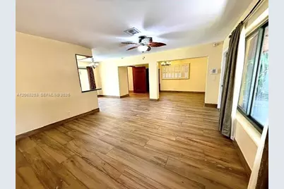 1124 NE 7th St, Hallandale Beach, FL 33009 - Photo 21