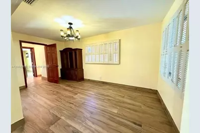 1124 NE 7th St, Hallandale Beach, FL 33009 - Photo 19