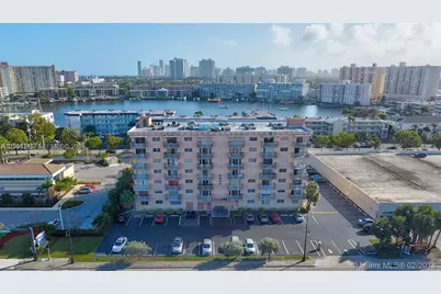 2200 E Hallandale Beach Blvd #512, Hallandale Beach, FL 33009 - Photo 17