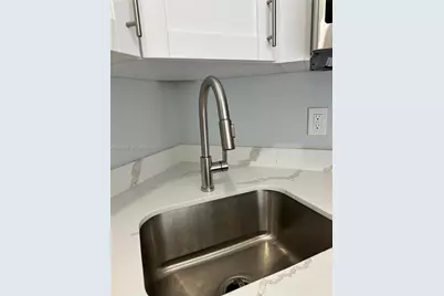 [Address not provided], West Palm Beach, FL 33413 - Photo 5