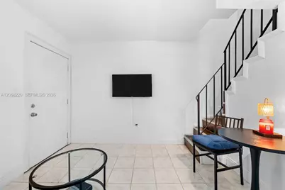 515 SW 3rd St #6, Miami, FL 33130 - Photo 3