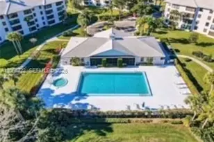 3526 Whitehall Dr, West Palm Beach, FL 33401 - Photo 7