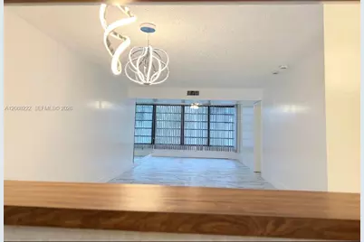 3526 Whitehall Dr #302, West Palm Beach, FL 33401 - Photo 13