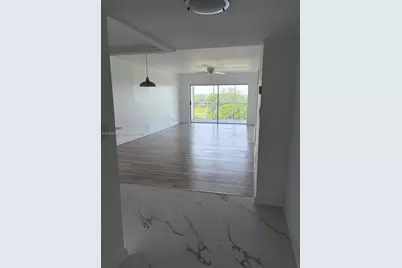 3050 N Palm Aire Dr #707, Pompano Beach, FL 33069 - Photo 3