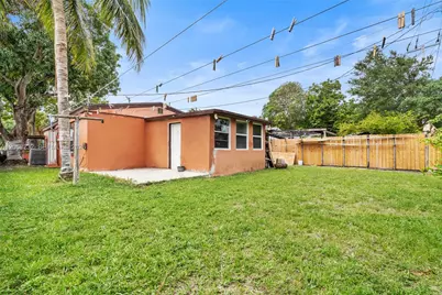 1223 NE 182nd St, North Miami Beach, FL 33162 - Photo 17