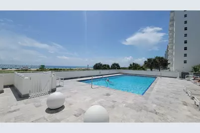401 Ocean Dr #303, Miami Beach, FL 33139 - Photo 15