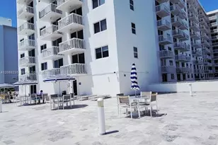 401 Ocean Dr, Miami Beach, FL 33139 - Photo 17