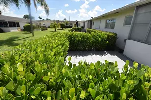 2666 Emory Dr E, West Palm Beach, FL 33415 - Photo 15