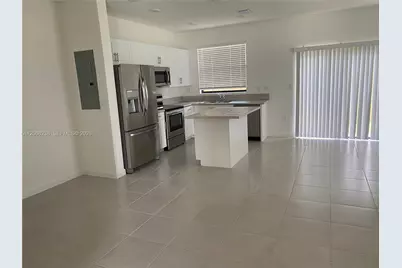 20696 NE 7th Pl #20696, Miami, FL 33179 - Photo 3