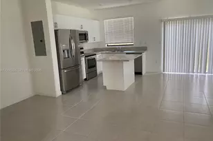 20696 NE 7th Pl, Miami, FL 33179 - Photo 3