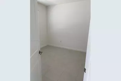 20672 NE 7th Pl #20672, Miami, FL 33179 - Photo 5