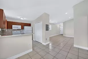 2721 SE 12th Pl, Homestead, FL 33035 - Photo 11