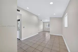 2721 SE 12th Pl, Homestead, FL 33035 - Photo 9