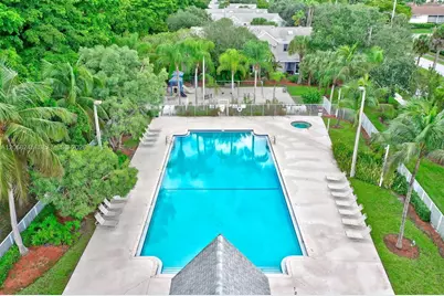 8040 Sanibel Dr #8040, Tamarac, FL 33321 - Photo 29