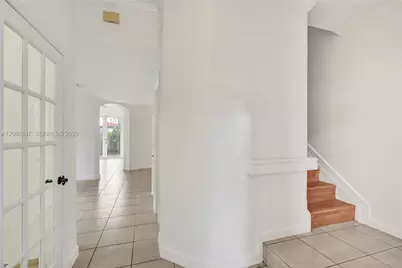 11969 SW 81st St, Miami, FL 33183 - Photo 5