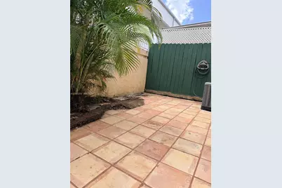 1701 W 42nd Pl #10, Hialeah, FL 33012 - Photo 15