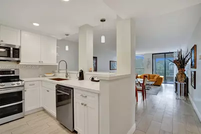 6301 N University Dr #302, Tamarac, FL 33321 - Photo 5