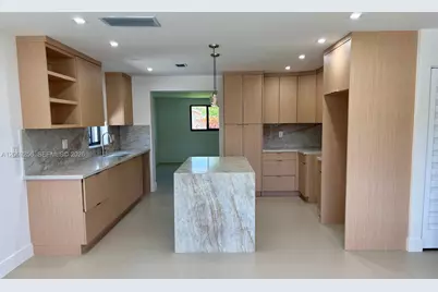 10821 SW 63rd St, Miami, FL 33173 - Photo 3