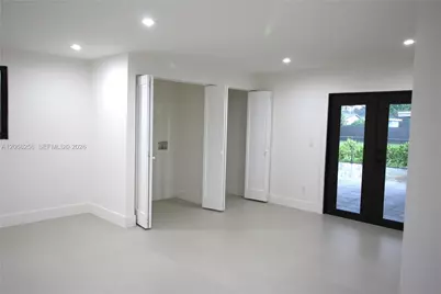 10821 SW 63rd St, Miami, FL 33173 - Photo 11