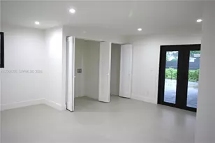 10821 SW 63rd St, Miami, FL 33173 - Photo 11