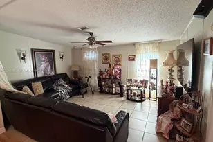 19800 SW 180th Ave, Miami, FL 33187 - Photo 11