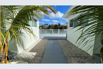 8227 Crespi Blvd #4, Miami Beach, FL 33141 - Photo 27