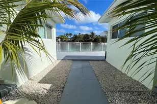 8227 Crespi Blvd, Miami Beach, FL 33141 - Photo 27