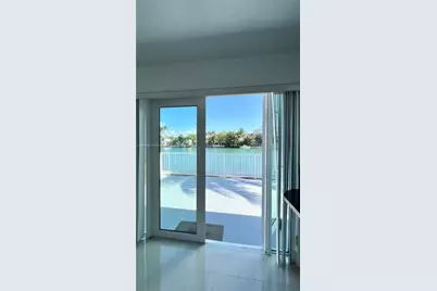 8227 Crespi Blvd #4, Miami Beach, FL 33141 - Photo 1