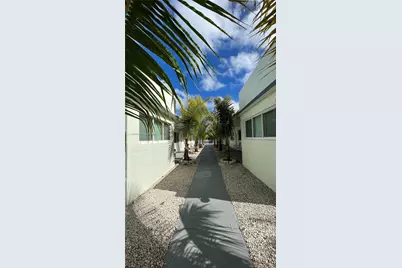 8227 Crespi Blvd #4, Miami Beach, FL 33141 - Photo 25