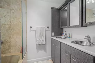 2400 Brickell Ave, Miami, FL 33129 - Photo 19