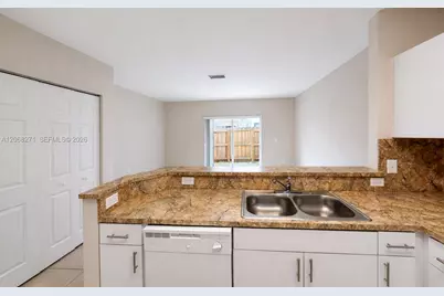 [Address not provided], Homestead, FL 33035 - Photo 9