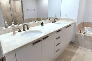 14951 Royal Oaks Ln, North Miami, FL 33181 - Photo 17